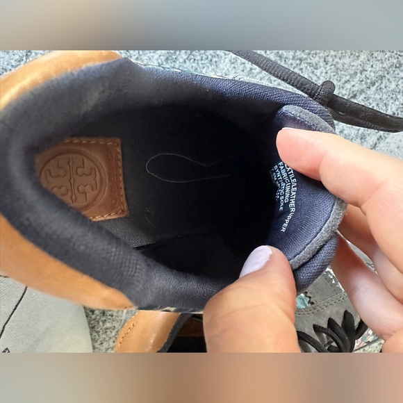 tory burch tennis shoes - Picture 4 of 5